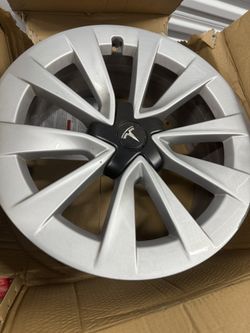 tesla 19 in rims, x4