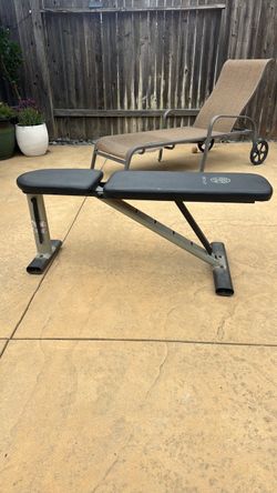 Gold’s Gym Bench