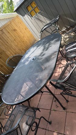 mesa de patio sillas mesedoras
