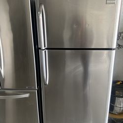 30 wide Refrigerator