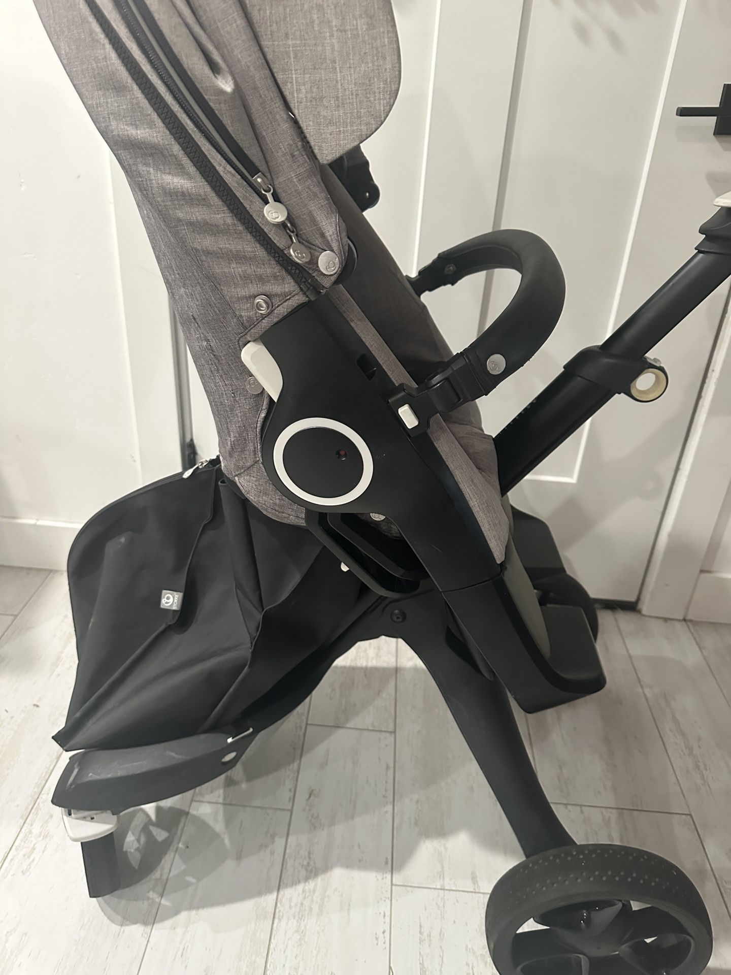 Stokke Xplory X Stroller And Pram Set $200 OBO