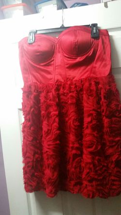 Red strapless party dress