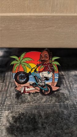 Snoop Dog E Bike Pin