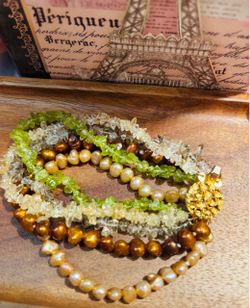 1950’s MULTI-STRAND FRESH WATER PEARL BRACELET