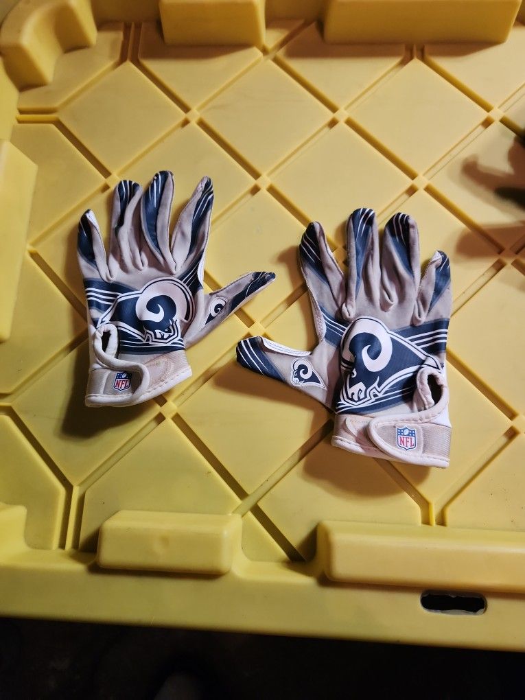 LA RAMS KIDS FOOTBALL GLOVES