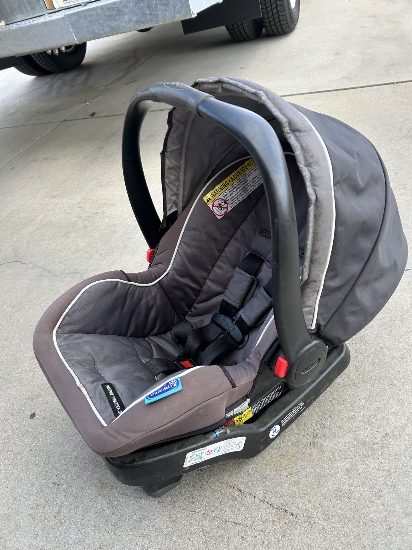 Graco SnugRide SnugLock 35 Infant Car Seat 