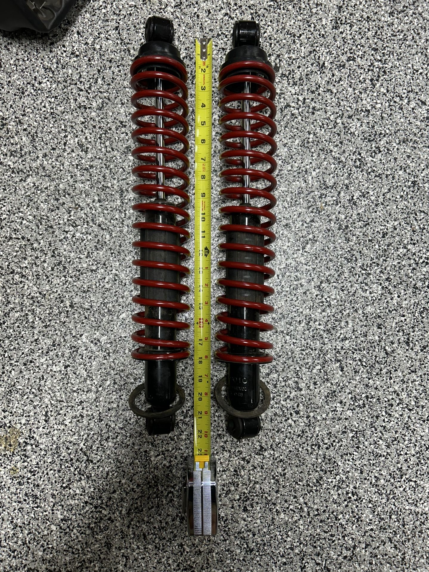 Gabriel 43048 Rear Load Carrier/ Shocks