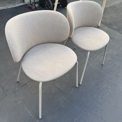 Set of 2 IKEA KRYLBO Modern Chair Excellent Condition Like New