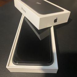 iPhone 11 - Black - 128GB