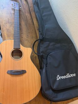 Breedlove Discovery Concerto CE Acoustic-Electric Guitar + Gig Bag