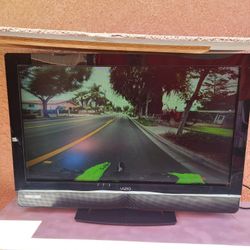 37 inch Vizio Hdmi  HD TV works great 