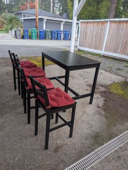 Free Bar Table