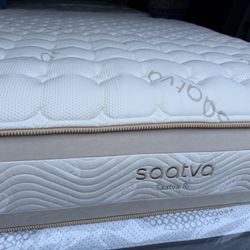 Brand New Organic Saatva Rx Cal/King and Queen mattetrres. Originally $3999 for King. Can deliver.