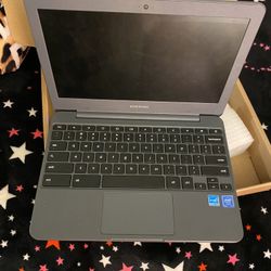 Samsung Chrome book With Screen Defect