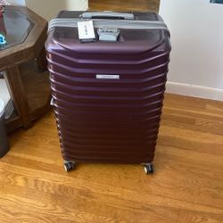 Large Samsonite Suitcase - New Condition