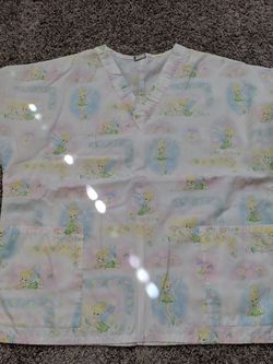 Scrub top size medium