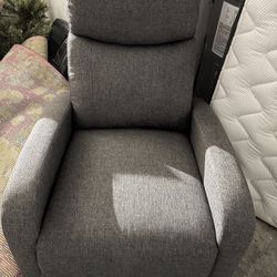 Recliner chair