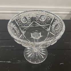 ABP AMERICAN BRILLIANT PERIOD HEAVY HAND CUT CRYSTAL STEM DISH  P PLEASE MAKE OFFER.  FAMILY IS IN FINANCIAL HARDSHIP. THANK YOU 🙏. 