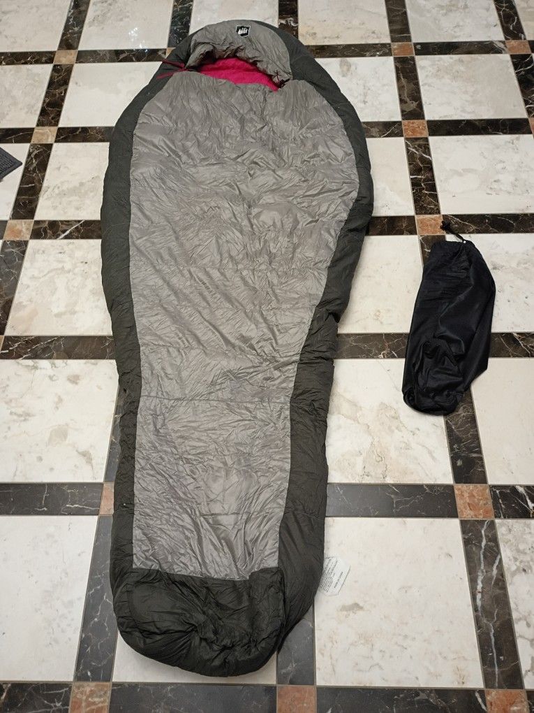 Rei Goose Down 23 Degree Women's Regular Sleeping Bag