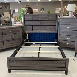 5PC QUEEN BRAND NEW IN THE BOX