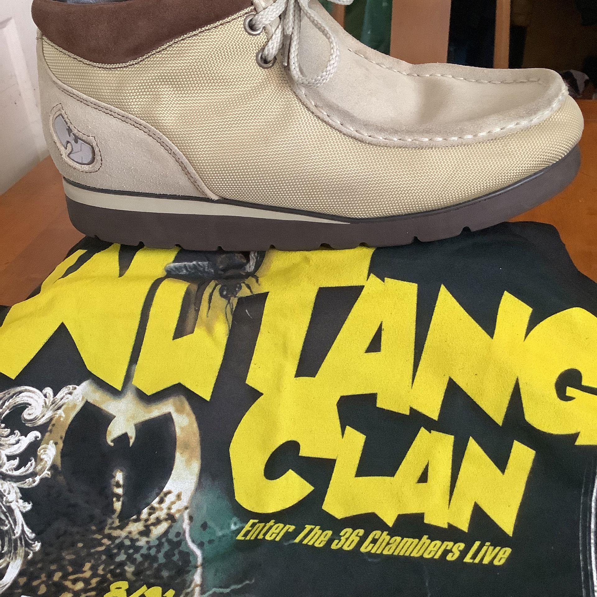 Clarks Originals x Wu Wear Wallabee Lo Mens 8 Womens 9.5 Wu Tang Clan Black  for Sale in New Bedford, MA - OfferUp