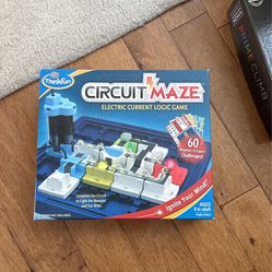 Circuit Maze Board Game