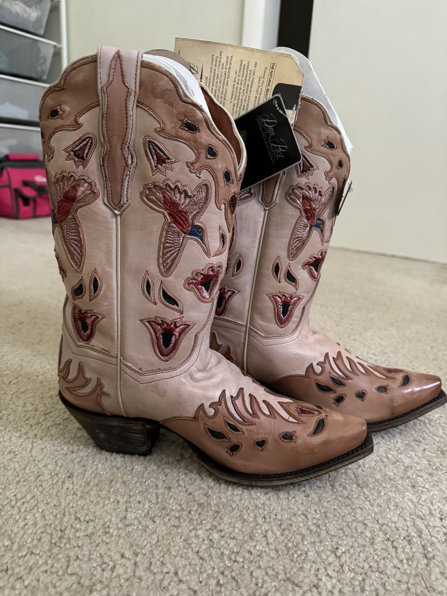 BRAND NEW- unworn Dan Post Cowboy Boots 