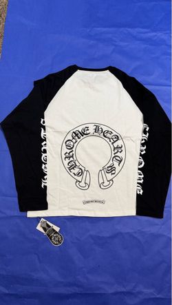 Black and white chrome heart longsleeve 🔥 , Size M