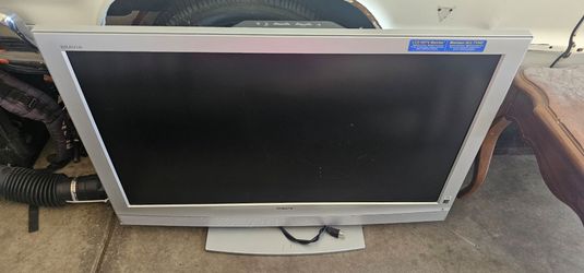 Small bed and a TV