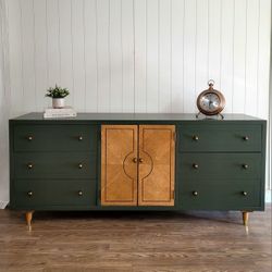 FREE  DELIVERY. New NewlyRefinished Large Vintage Nine Drawer Dresser