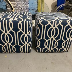 Pouffe/stools 