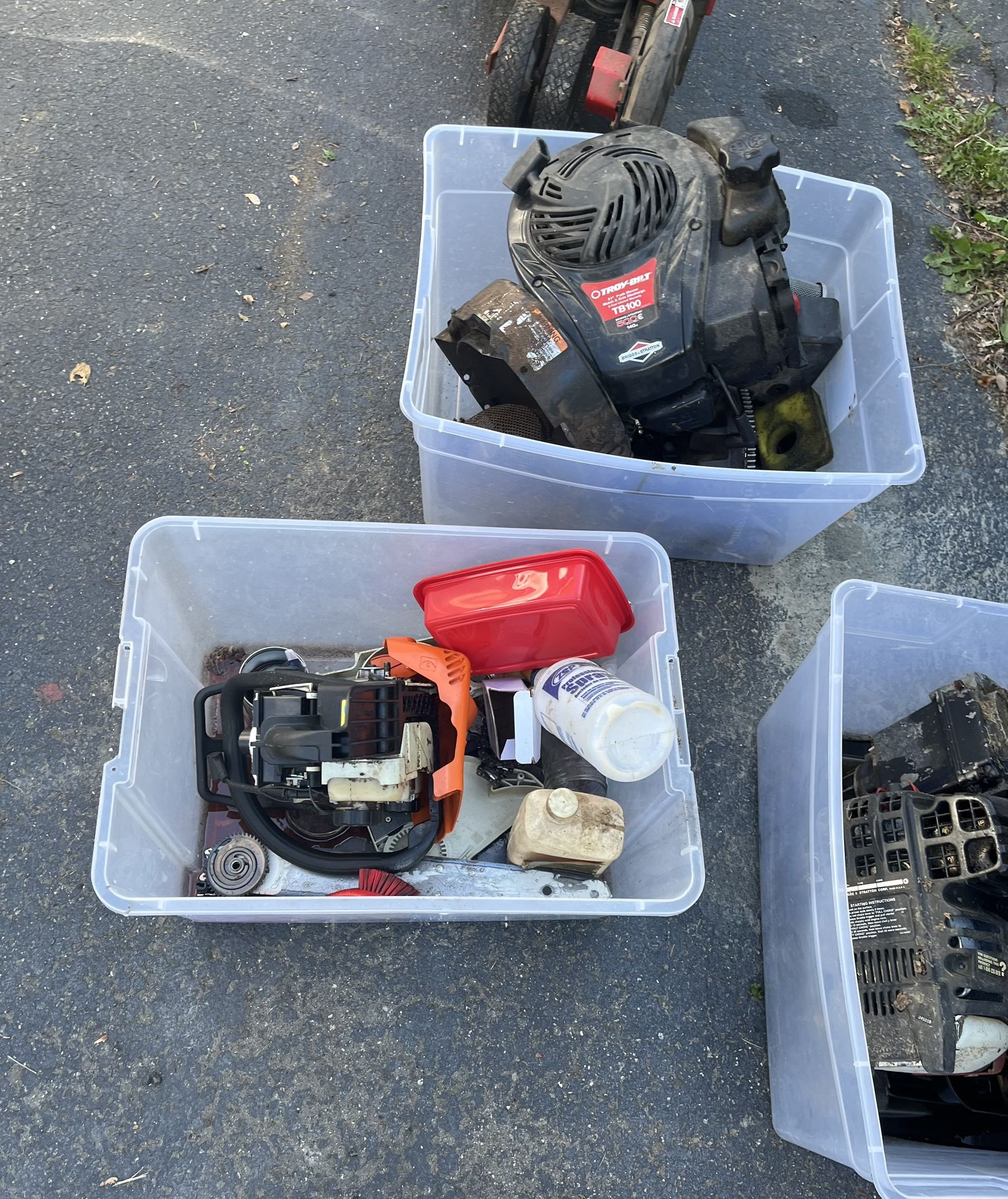Simplicity Tractor Engine And More Scrap Engines And Parts