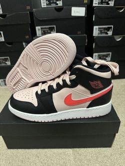 Nike Air Jordan 1 co Mid GS Black Crimson 554725-604 Size 6Y Brand New