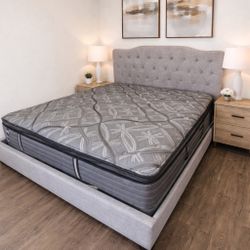 King Gray Upholstered Bedframe 