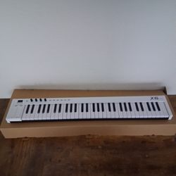 Midiplus X6 Midi Controller