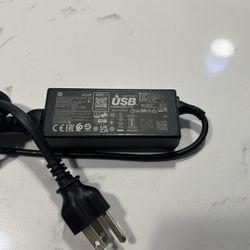 Genuine HP 45W USB-C Laptop Charger AC Power Adapter L42206-002 L43407-001 in Miami. 