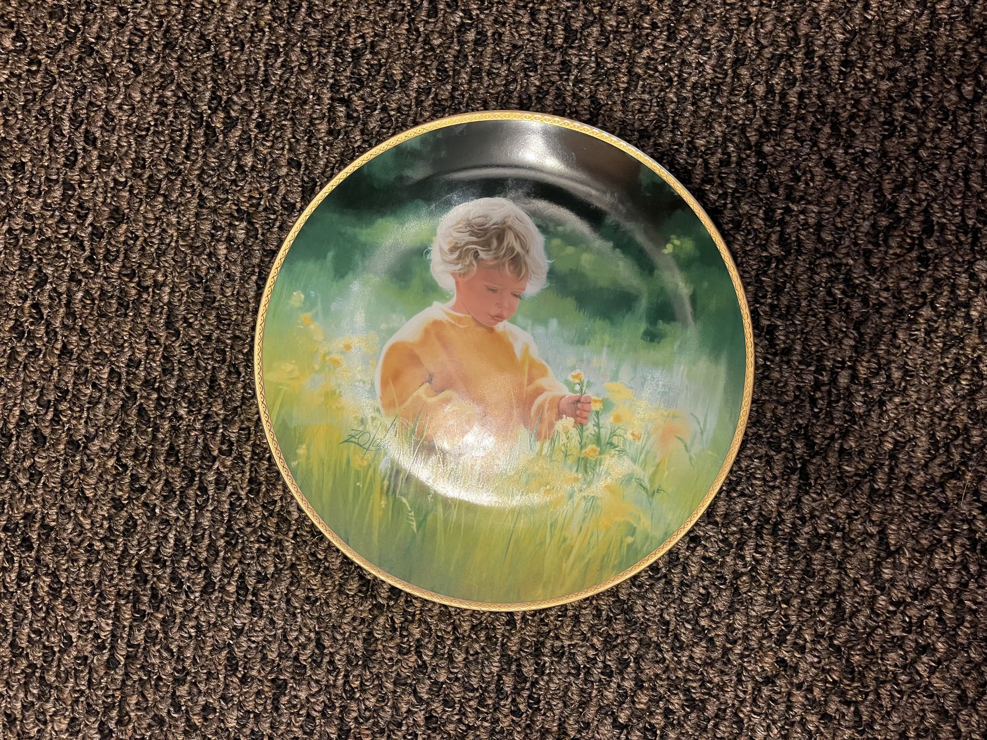 2 Donald Zolan collector plates in Ribbons and Roses and a Time for Peace