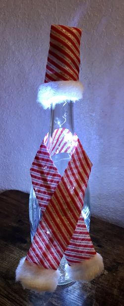 New Christmas Candy Cane Style Light Up Bottle Decor 🧣