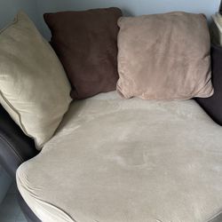 Round Sofa