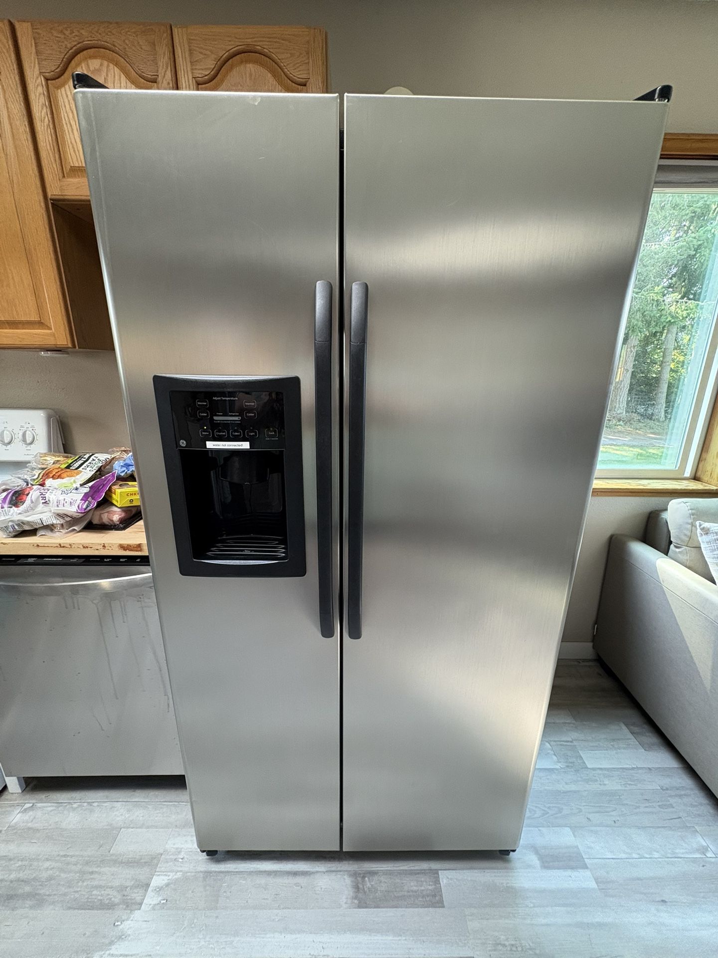 GE Side by Side Refrigerator – Stainless Steel (Must Go Today)