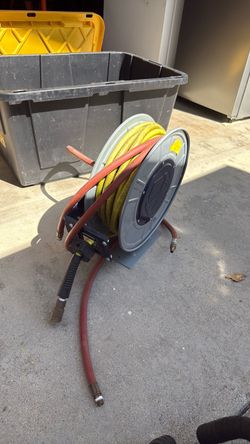 Air hose reel