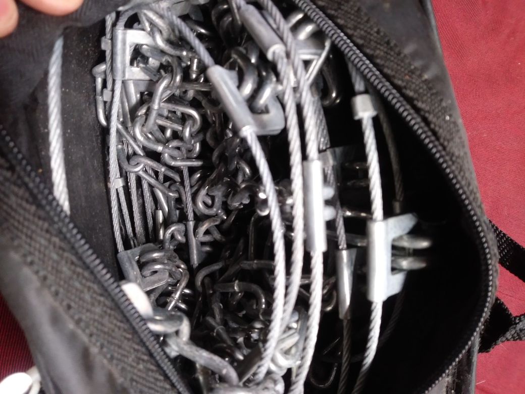 Tire cable chains for snow