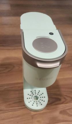 Keurig mini coffee maker WORKING