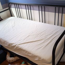 
Daybed with 2 Twin Mattresses IKEA FYRESDAL