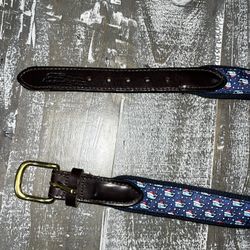 Vineyard Vines Christmas Edition Belt