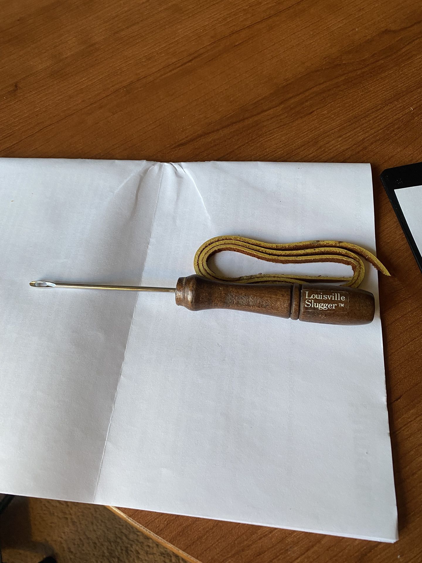 Louisville Slugger Lacing Tool For Baseball Glove Repair