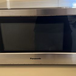 Microwave Panasonic Inverter Moving Sale