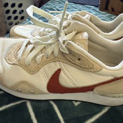 Women’s Nikes