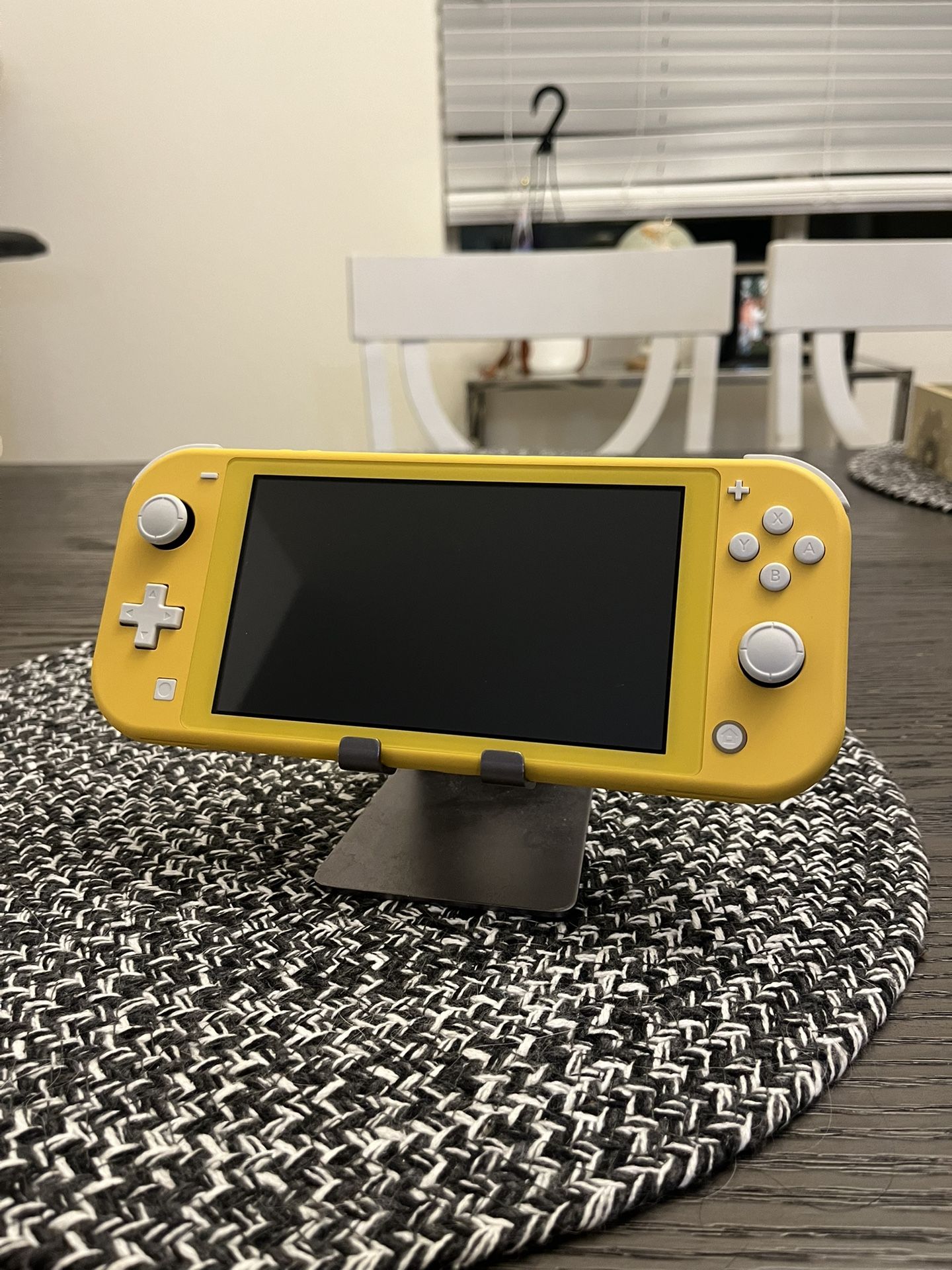 ⚡ Nintendo Switch Lite (Yellow) ⚡️