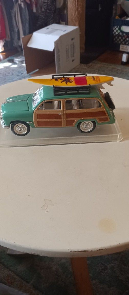 1949 Woody W/Attached Detachable Surfboard